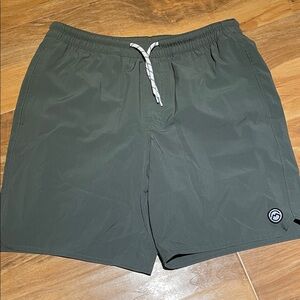 NWOT Magellan Outdoors Men’s Green Athletic Shorts 6”